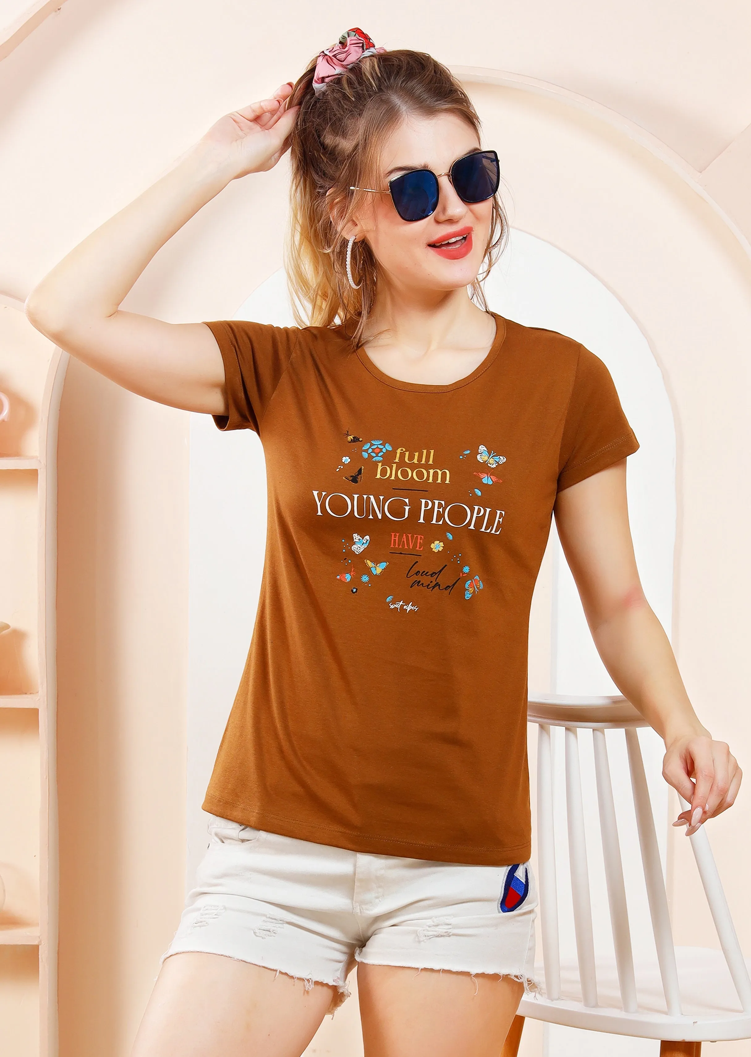 Aela Top: Round Neck Breathable Graphic Tops