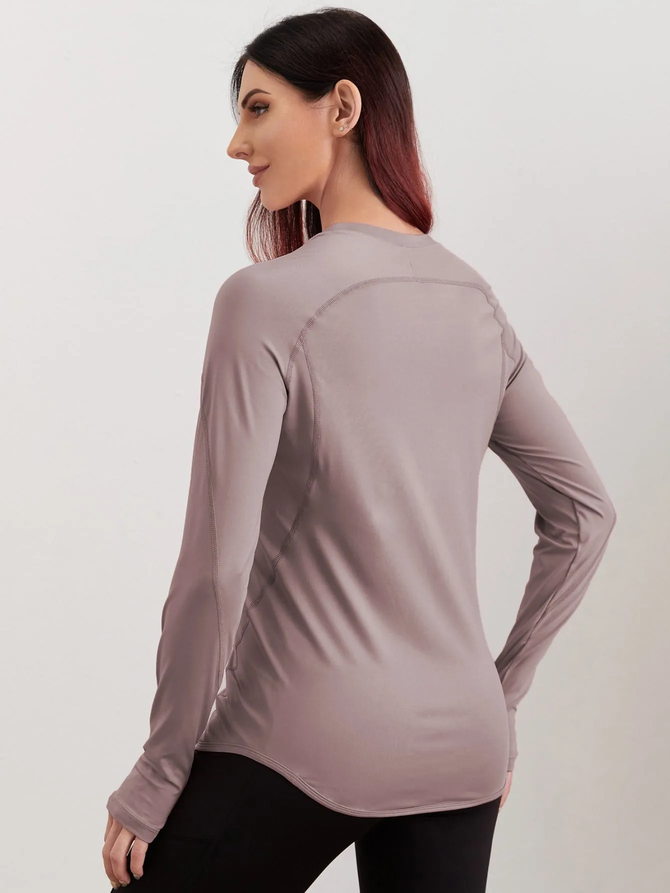 Breathable Active Tee With Thumb Holes ss22