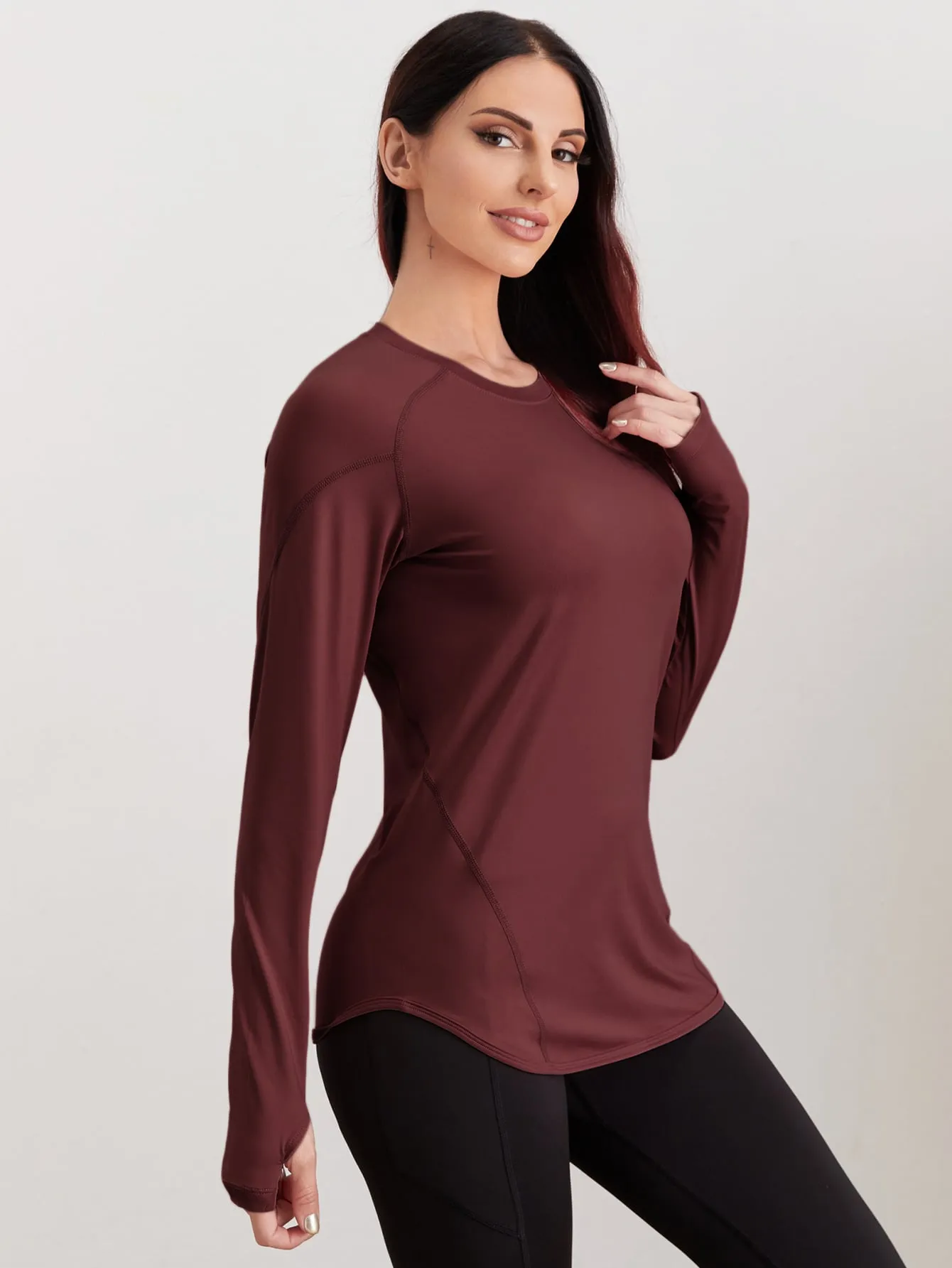 Breathable Active Tee With Thumb Holes ss22