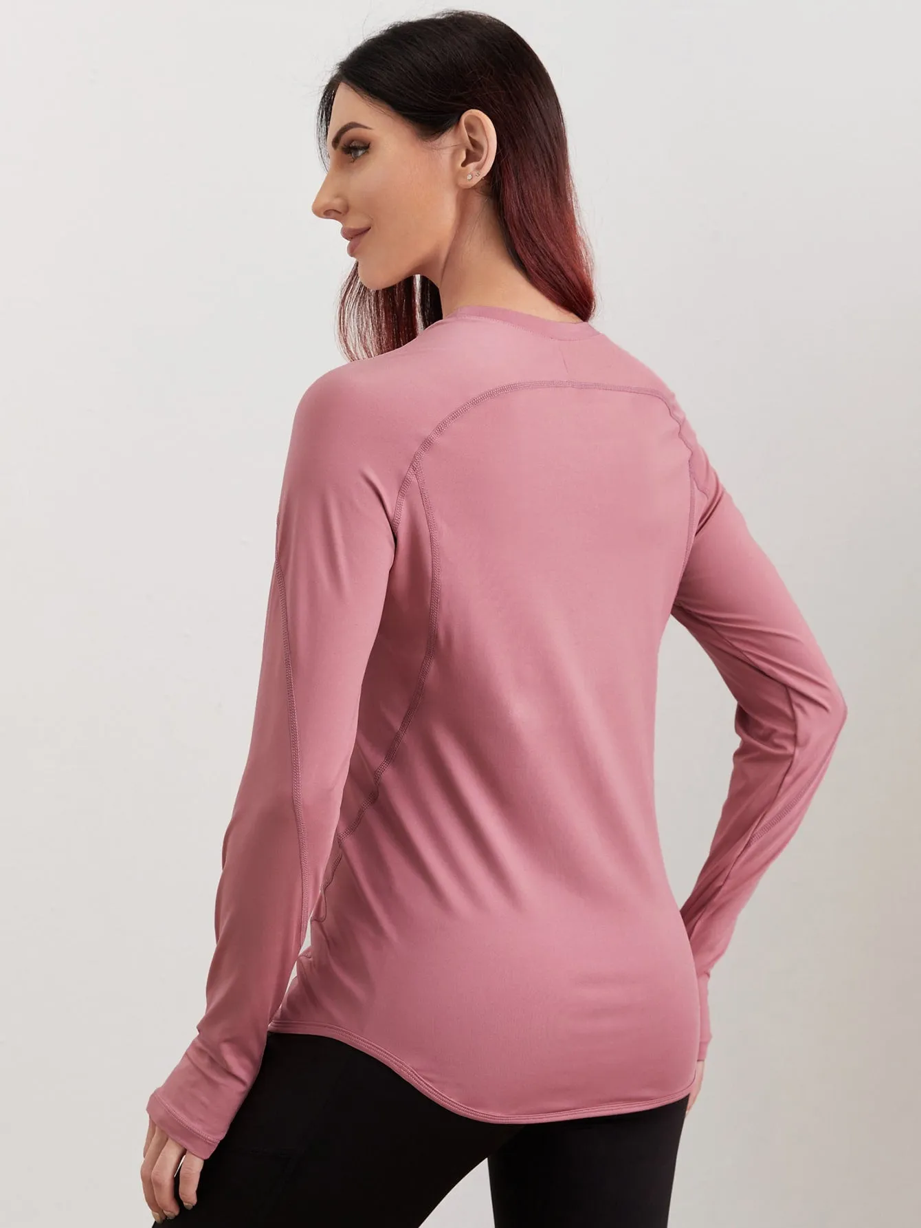 Breathable Active Tee With Thumb Holes ss22