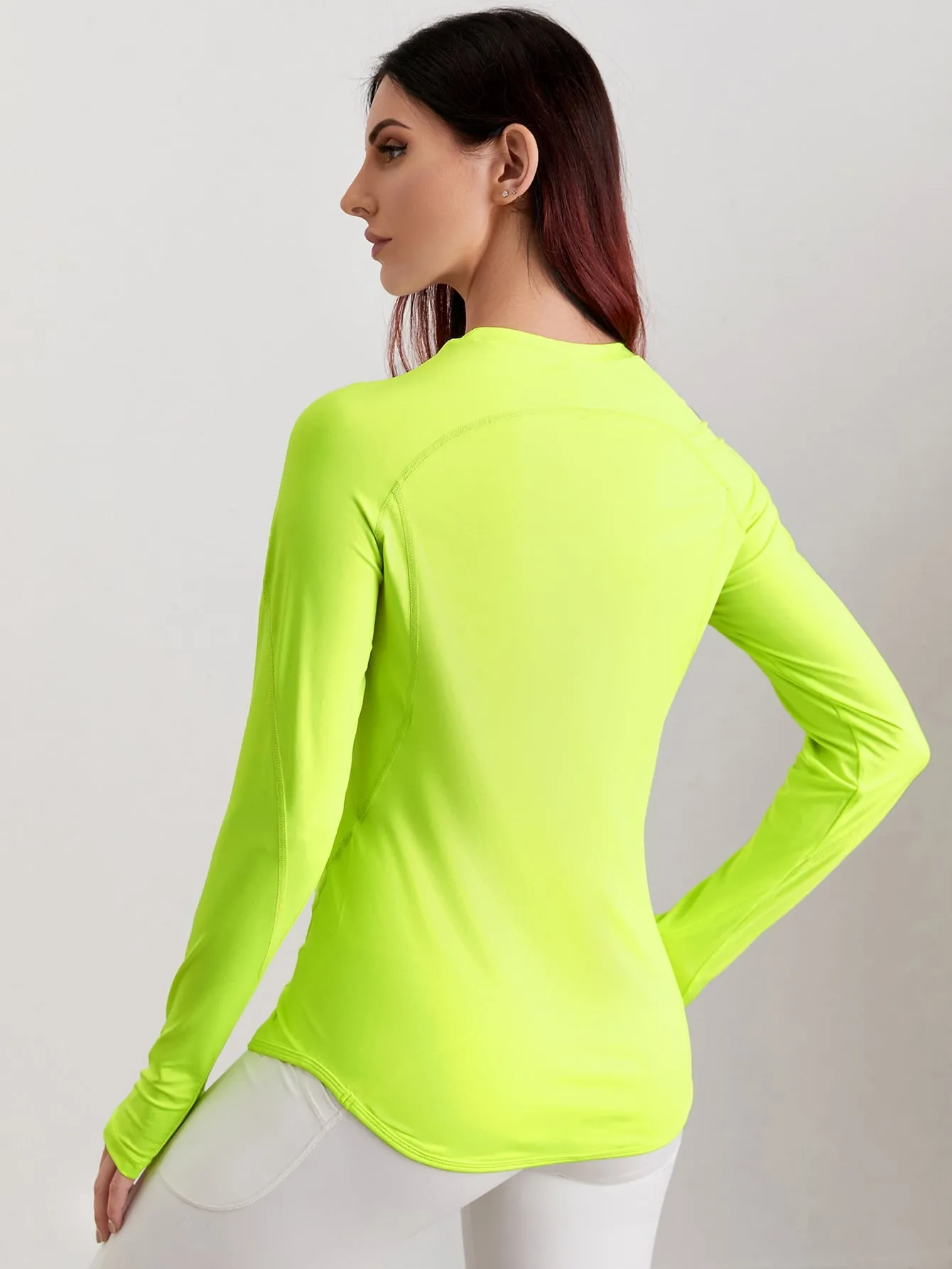 Breathable Active Tee With Thumb Holes ss22
