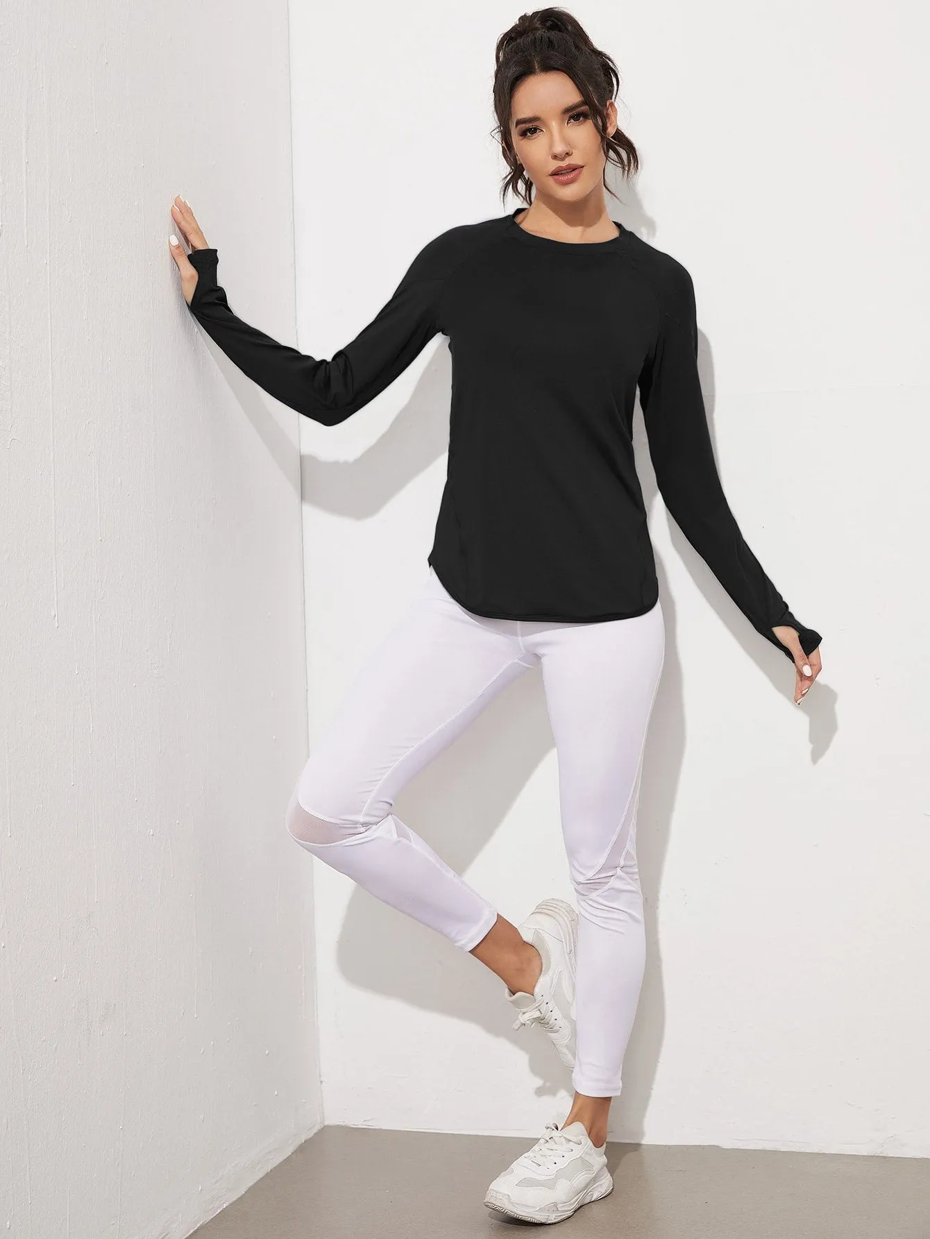 Breathable Active Tee With Thumb Holes ss22