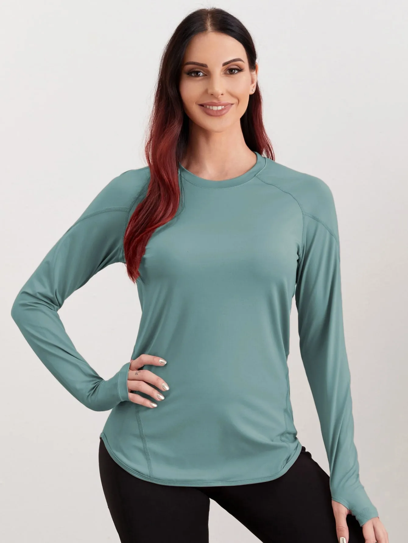 Breathable Active Tee With Thumb Holes ss22