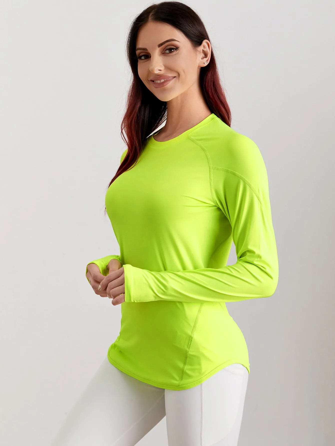 Breathable Active Tee With Thumb Holes ss22